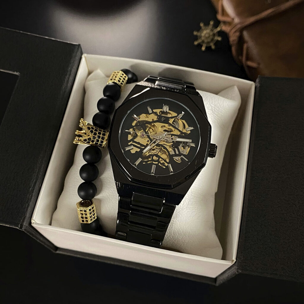 Механічний годинник з автопідзаводом Forsining Skeleton (black)